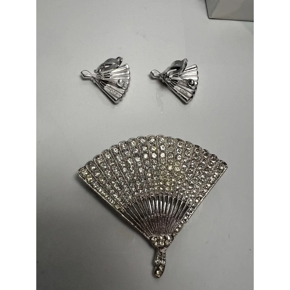 VTG ORA Rhinestone Brooch Pin Fan Shaped And Clip On Earrings Silver Ton 1950s